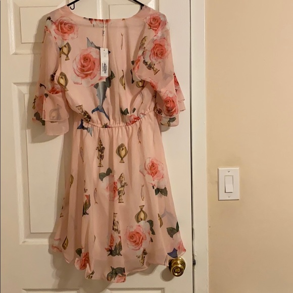 NWT KATIE flowery dress. - Picture 4 of 8